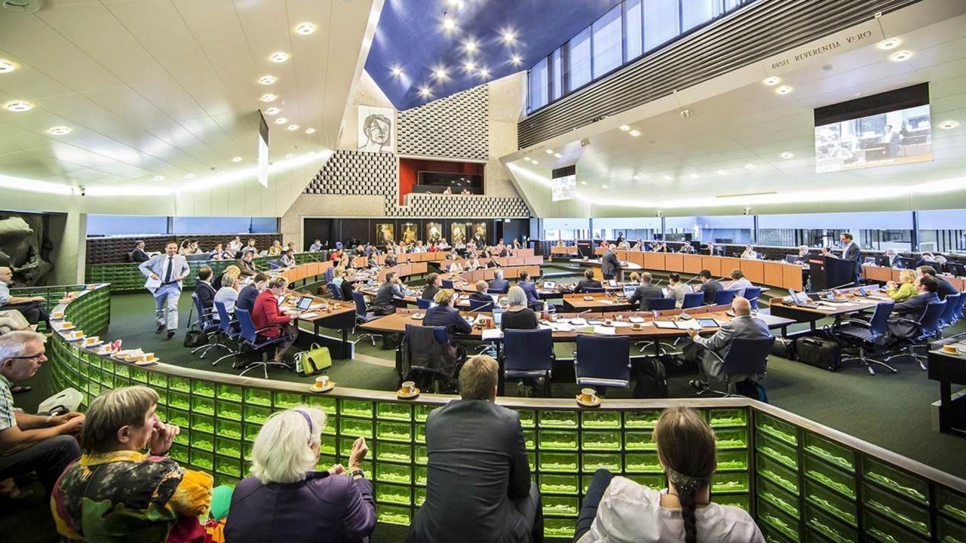 Statenzaal-met-publiek